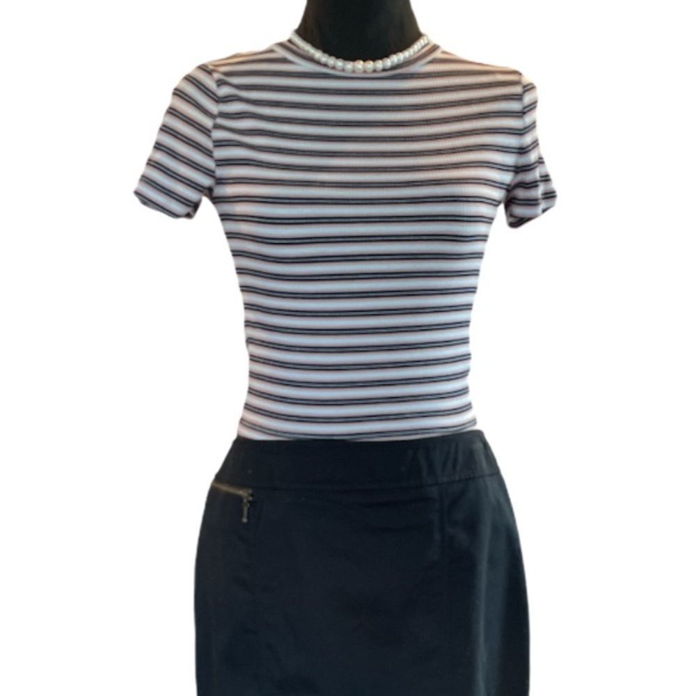 Bundle!!! H&M Tops   - Picture 2 of 7